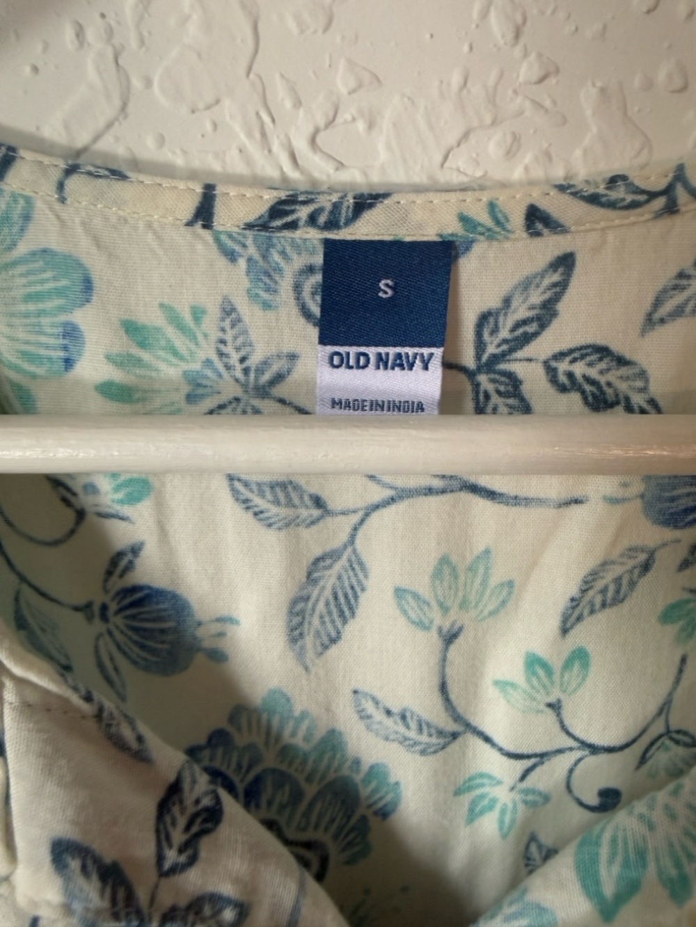 Boho Chic Old Navy Floral Mini - Picture 3 of 7